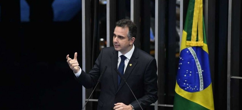 Apoiado pelo presidente Jair Bolsonaro, Rodrigo Pacheco foi eleito, ontem, presidente do Senado Federal