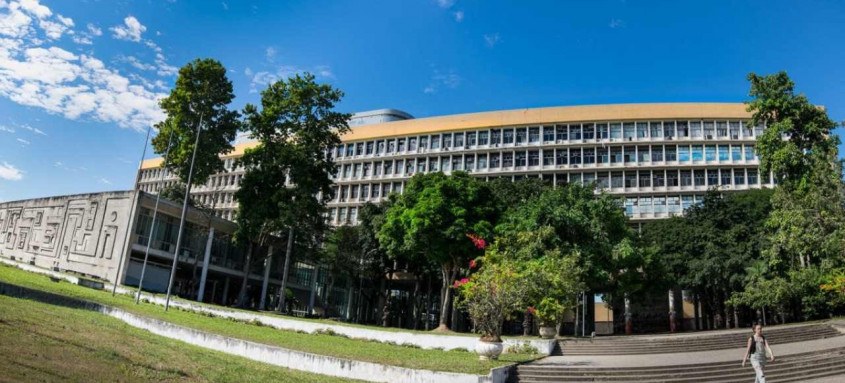 Serão dez vagas no total para as áreas de Atendimento e Suporte Técnico e Infraestrutura - Foto: Divulgação/ UFRJ Serão dez vagas no total para as áreas de Atendimento e Suporte Técnico e Infraestrutura