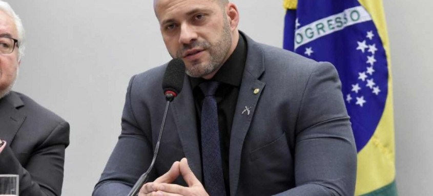 O parlamentar, durante a gravação, atacou seis ministros do Supremo - Foto: Divulgação/Câmara dos Deputados O parlamentar, durante a gravação, atacou seis ministros do Supremo