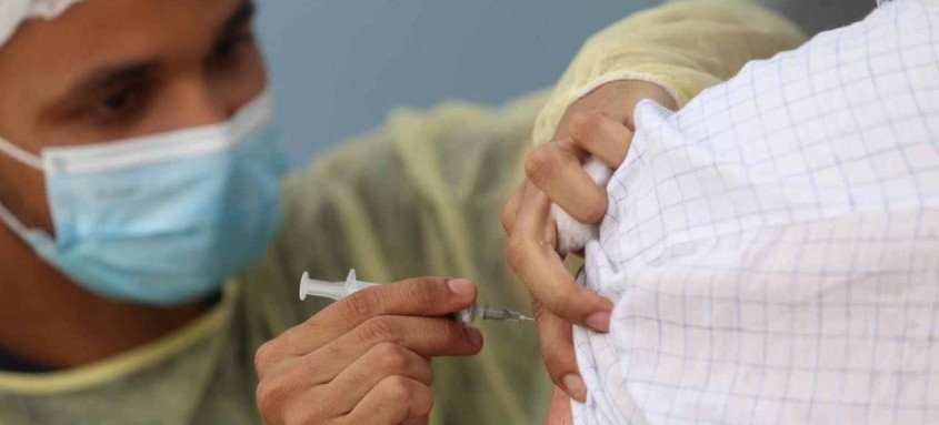 Município suspende vacinação e aguarda notificação sobre nova remessa de imunizantes