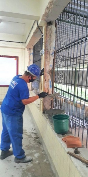 Intervenções nas escolas incluem pequenas obras, pintura interna e externa e reparos nos telhados, entre outras - Foto: Divulgação/Secretaria de Educação de Niterói Intervenções nas escolas incluem pequenas obras, pintura interna e externa e reparos nos telhados, entre outras