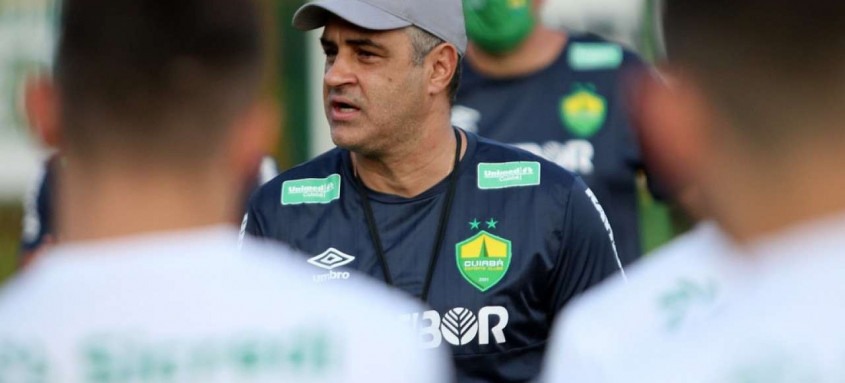 Marcelo Chamusca treinou o Cuiabá que eliminou o Botafogo da Copa do Brasil 2020