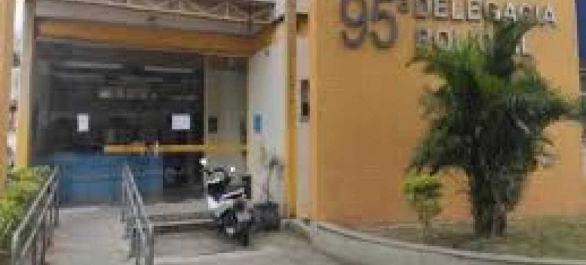 A polícia foi acionada e o acusado foi preso e autuado por lesão corporal e cárcere privado - Foto: Policia Civil A polícia foi acionada e o acusado foi preso e autuado por lesão corporal e cárcere privado