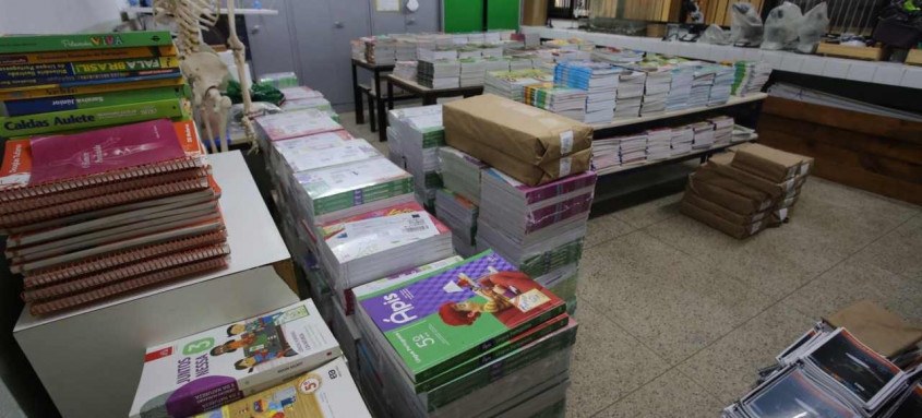 Uma das forma de economizar é conversar com outros pais, seja para buscar melhor preço ou realizar compras conjuntas - Foto: Luciana Carneiro/Prefeitura de Niterói Uma das forma de economizar é conversar com outros pais, seja para buscar melhor preço ou realizar compras conjuntas