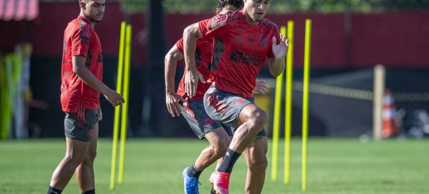 João Gomes, que teve várias chances do elenco do Fla no Brasileiro, é um dos destaques do time que começará o Carioca - Foto: Marcelo Cortes / Flamengo João Gomes, que teve várias chances do elenco do Fla no Brasileiro, é um dos destaques do time que começará o Carioca