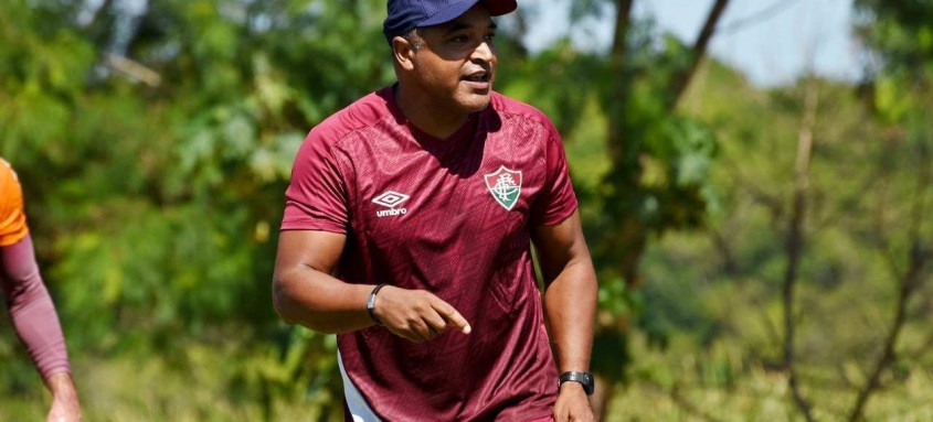 Técnico Roger Machado indicou o atacante Willian Bigode para o Fluminense - Foto: Mailson Santana / Fluminense Técnico Roger Machado indicou o atacante Willian Bigode para o Fluminense
