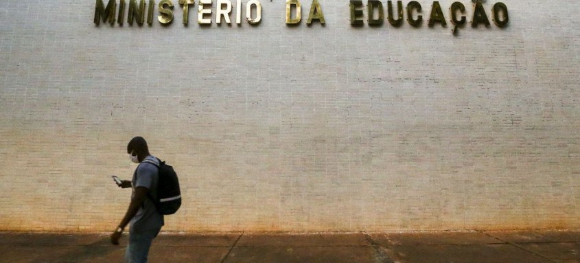 Há mais de 209 mil vagas em 110 instituições públicas
