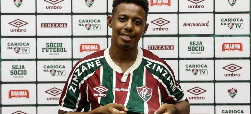 Apesar de ter estreado na última rodada, Wellington só foi apresentado ontem - Foto: Lucas Merçon / Fluminense Apesar de ter estreado na última rodada, Wellington só foi apresentado ontem