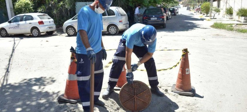 Em parceria com a Águas de Niterói, foram vistoriadas residências em ruas de Piratininga. Desde janeiro já foram 422 vistorias na região