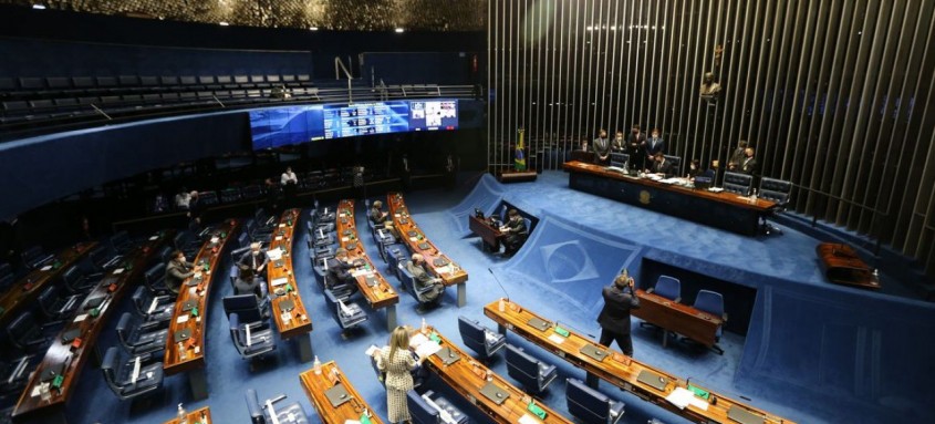 Plenário do Senado Federal durante sessão deliberativa ordinária semipresencial. 