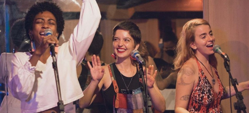 O encontro gravado com todas as normas de segurança no palco do Teatro Popular Oscar Niemeyer, será exibido gratuitamente no Youtube - Foto: Divulgação/ Mulheres Artistas de Niterói Apresentam O encontro gravado com todas as normas de segurança no palco do Teatro Popular Oscar Niemeyer, será exibido gratuitamente no Youtube