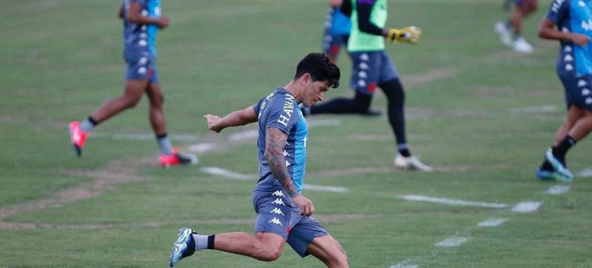 O artilheiro Germán Cano está confirmado no time titular do Vasco hoje à noite