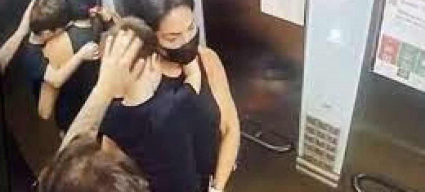 O advogado de defesa do casal, André Barreto, chegou à delegacia logo após a prisão do vereador e da mãe de Henry - Foto: Reprodução/ Redes Sociais O advogado de defesa do casal, André Barreto, chegou à delegacia logo após a prisão do vereador e da mãe de Henry