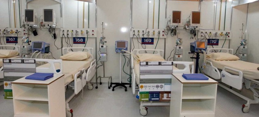Segundo a última atualização, 462 pessoas com covid-19 aguardam vagas em UTIs - Foto: Rogerio Santana / Governo do Rio Segundo a última atualização, 462 pessoas com covid-19 aguardam vagas em UTIs