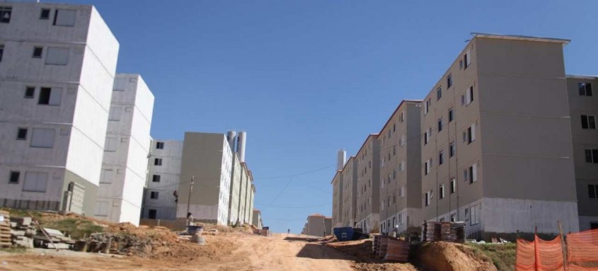 Empreendimento habitacional em Marambaia, São Gonçalo: obras perto da fase final