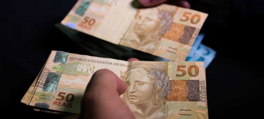 O salário mínimo atual no país é de R$ 1.100