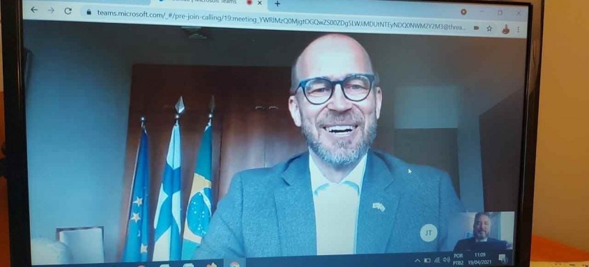 Embaixador da Finlândia, Johannes Leinonen participou da videoconferência