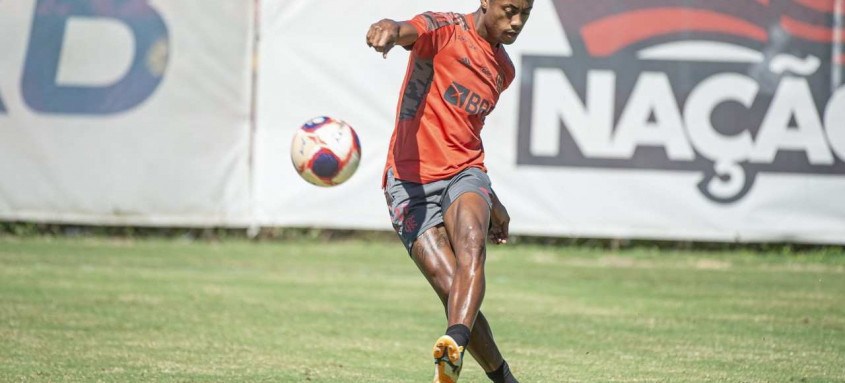 Bruno Henrique deve ser um dos titulares do Fla em campo neste sábado - Foto: Alexandre Vidal / Flamengo Bruno Henrique deve ser um dos titulares do Fla em campo neste sábado
