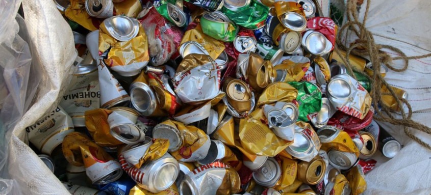 Segundo associação do setor, país reciclou 97% das latas vendidas
