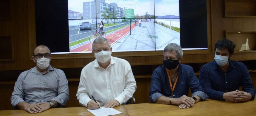 Para Axel, após 8 anos de investimentos, esse é mais um passo para a mobilidade - Foto: Bruno Eduardo Alves / Prefeitura de Niterói Para Axel, após 8 anos de investimentos, esse é mais um passo para a mobilidade