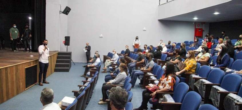 Ação pioneira precede políticas públicas que beneficiem o servidor
- Foto: Lucas Alvarenga / Prefeitura de São Gonçalo Ação pioneira precede políticas públicas que beneficiem o servidor