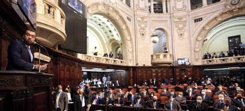 Cláudio Castro toma posse como governador do Estado do Rio de Janeiro