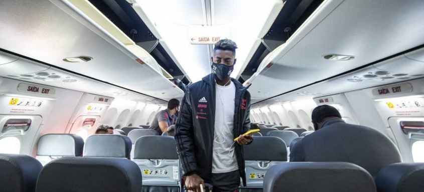 A delegação do Flamengo já está no Chile onde na terça-feira enfrentará o Unión La Calera, pelo grupo G da Libertadores - Foto: Alexandre Vidal / Flamengo A delegação do Flamengo já está no Chile onde na terça-feira enfrentará o Unión La Calera, pelo grupo G da Libertadores