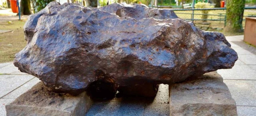 O meteorito caiu em Goiás há 100 anos