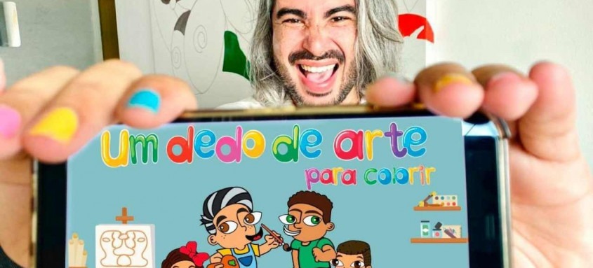 'Um dedo de arte para colorir' tem o objetivo de estimular os pequenos a transformarem o aparelho num instrumento de criação artística - Foto: Divulgação 'Um dedo de arte para colorir' tem o objetivo de estimular os pequenos a transformarem o aparelho num instrumento de criação artística