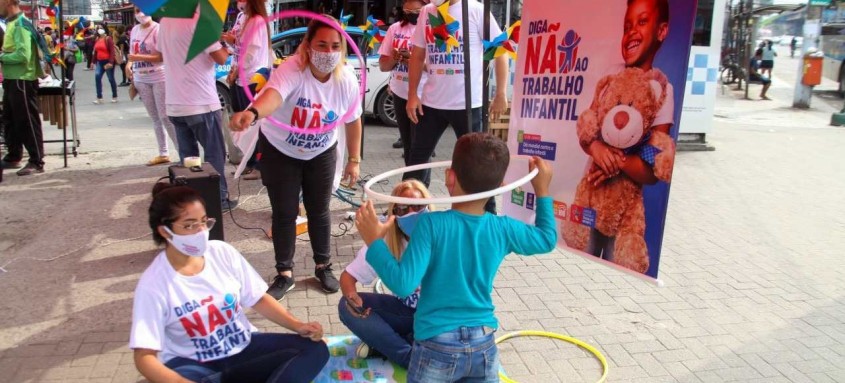 'Semana de Erradicação do Trabalho Infantil' teve início nesta terça (8), com atividades para dar visibilidade ao tema