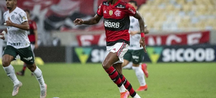 Fla entrou em campo apenas uma vez neste Brasileirão devido aos desfalques - Foto: Alexandre Vidal / Flamengo Fla entrou em campo apenas uma vez neste Brasileirão devido aos desfalques