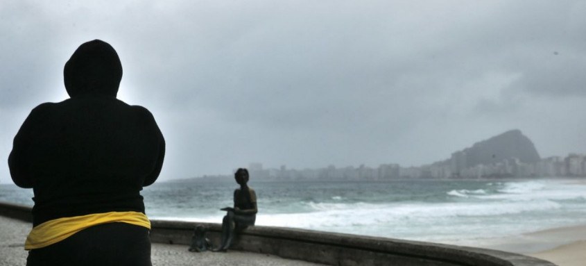 A previsão é céu nublado e chuva no período da tarde
