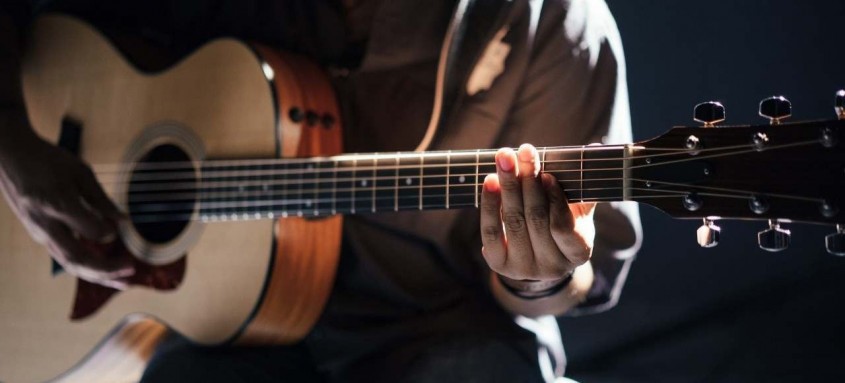 Shows poderão acontecer entre 11h e 22h, podendo se estender até 23h às sextas. Tempo máximo será de 3 horas - Foto: Pixabay Shows poderão acontecer entre 11h e 22h, podendo se estender até 23h às sextas. Tempo máximo será de 3 horas