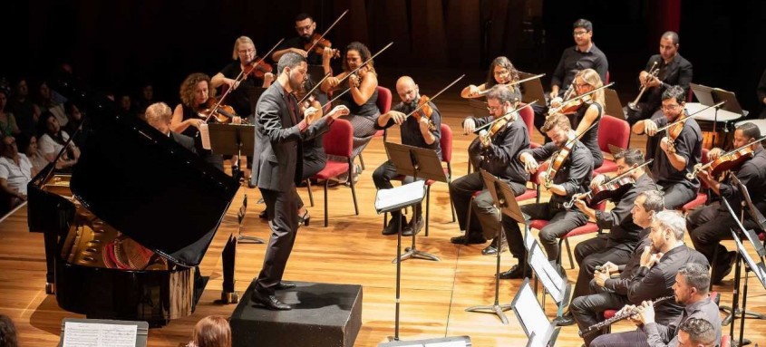 Beethoven Fest, evento que que comemora 250 anos do compositor alemão e acabou sendo adiado por conta da pandemia e acontecerá agora em julho, na Cidade das Artes. Avenida das Américas 5300, Barra. Dias 10 e 17
(sábados), às 19h. R$ 50. Tel: 3325-0102. - Foto: Divulgação Beethoven Fest, evento que que comemora 250 anos do compositor alemão e acabou sendo adiado por conta da pandemia e acontecerá agora em julho, na Cidade das Artes. Avenida das Américas 5300, Barra. Dias 10 e 17
(sábados), às 19h. R$ 50. Tel: 3325-0102.