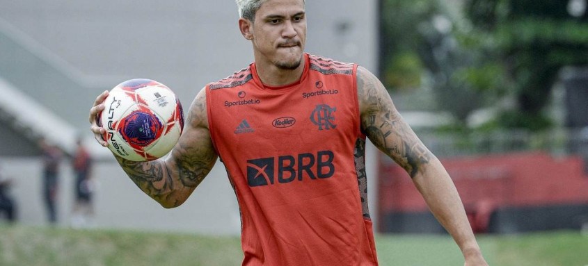 Sem Gabigol, disputando a Copa América pela Seleção Brasileira, Pedro vem jogando como titular e correspondendo - Foto: Marcelo Cortes / Flamengo Sem Gabigol, disputando a Copa América pela Seleção Brasileira, Pedro vem jogando como titular e correspondendo