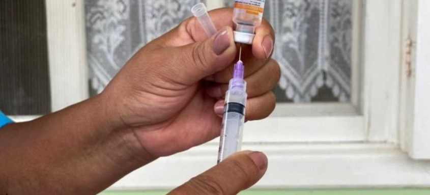 Cidade recebeu 4.730 doses de vacina Astrazenec, sendo 2.770 unidades destinadas para a segunda dose 