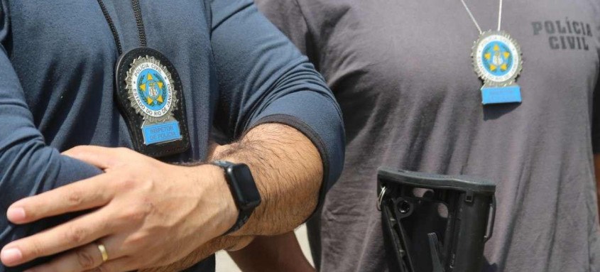 Ação do MPRJ e Polícia Civil acontece em vários bairros do Rio
- Foto: Carlaile Rodrigues/Polícia Civil Ação do MPRJ e Polícia Civil acontece em vários bairros do Rio