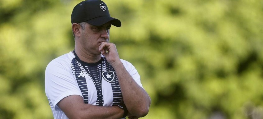 O técnico Marcelo Chamusca ficou 26 jogos a frente do Botafogo, com nove vitórias, 12 empates e seis derrotas