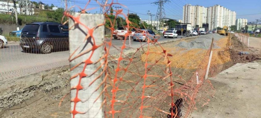 Paralisação do tráfego será necessária para a realização de obras de construção do viaduto na região