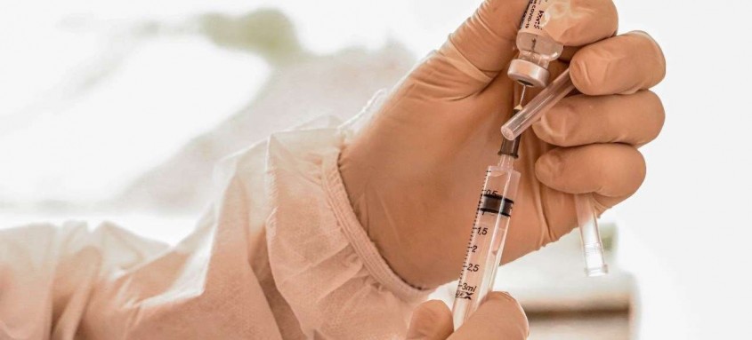 Decisão foi tomada pela Secretaria Municipal de Saúde após avaliar o andamento do cronograma vacinal no município
