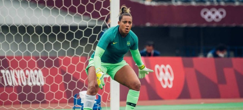 A goleira Bárbara falhou na última partida da Seleção feminina de futebol, mas segue prestigiada técnica Pia Sundhage
