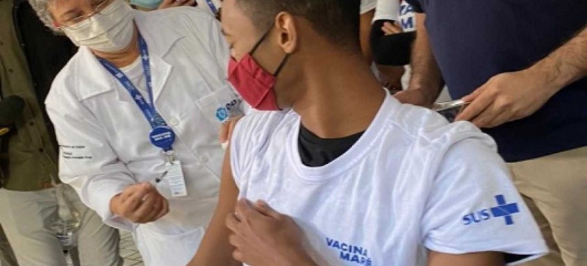 Atualmente, 96% da população adulta do território está vacinada com pelo menos uma dose de um dos imunizantes contra a Covid-19 - Foto: Divulgação/ Fiocruz Atualmente, 96% da população adulta do território está vacinada com pelo menos uma dose de um dos imunizantes contra a Covid-19