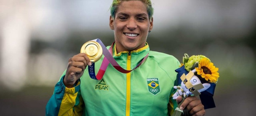 Ana Marcela Cunha levou ontem o ouro olímpico da maratona aquática