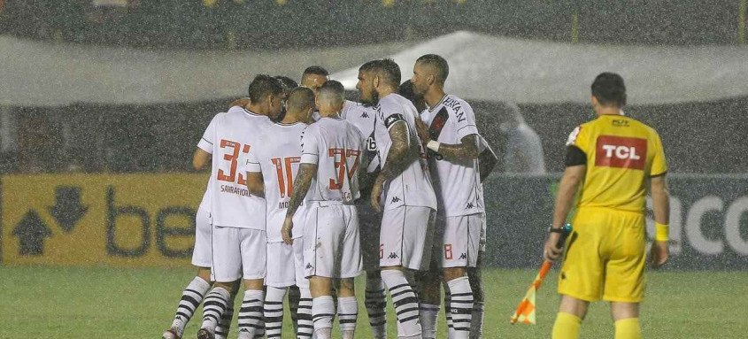 Após vencer o Vitória, Vasco quer novo triunfo hoje à noite em São Januário para encostar no G-4 da Série B - Foto: Rafael Ribeiro / Vasco Após vencer o Vitória, Vasco quer novo triunfo hoje à noite em São Januário para encostar no G-4 da Série B