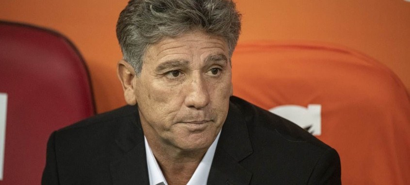 Mesmo após goleadas no comando do Flamengo, Renato quer manter o elenco com pés no chão - Foto: Alexandre Vidal / Flamengo Mesmo após goleadas no comando do Flamengo, Renato quer manter o elenco com pés no chão
