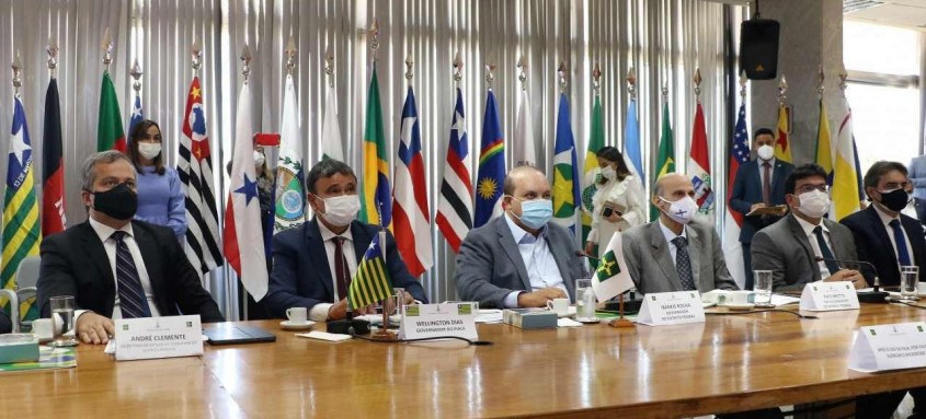 Fórum Nacional de Governadores discutiu necessidade de restabelecimento da harmonia entre os Três Poderes e de fortalecer os laços da democracia no Brasil - Foto: Renato Alves/Agência Brasília Fórum Nacional de Governadores discutiu necessidade de restabelecimento da harmonia entre os Três Poderes e de fortalecer os laços da democracia no Brasil