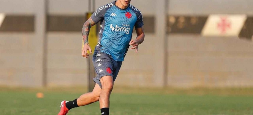 Atacante Germán Cano quer encerrar o jejum de gols neste domingo