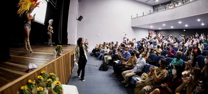 Evento realizado no Teatro Municipal George Savalla Gomes marcou o encerramento das atividades, na sexta-feira