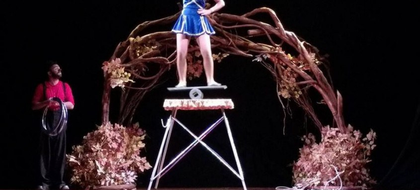 Além de apresentações, evento contará com oficinas e debates
- Foto: Circo Teatro Saltimbanco / Divulgação Além de apresentações, evento contará com oficinas e debates