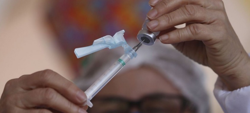País já distribuiu quase 260 milhões de doses de vacinas aos estados
- Foto: Fabio Rodrigues Pozzebom/Agência Brasil País já distribuiu quase 260 milhões de doses de vacinas aos estados